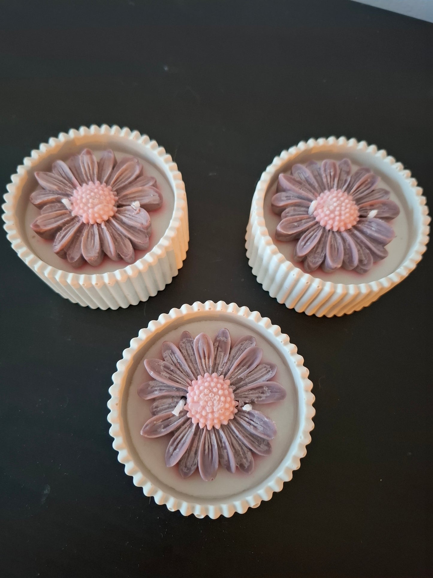 Daisy Grace-Silent Greek Bloom *Handmade Jesmonite Collection*