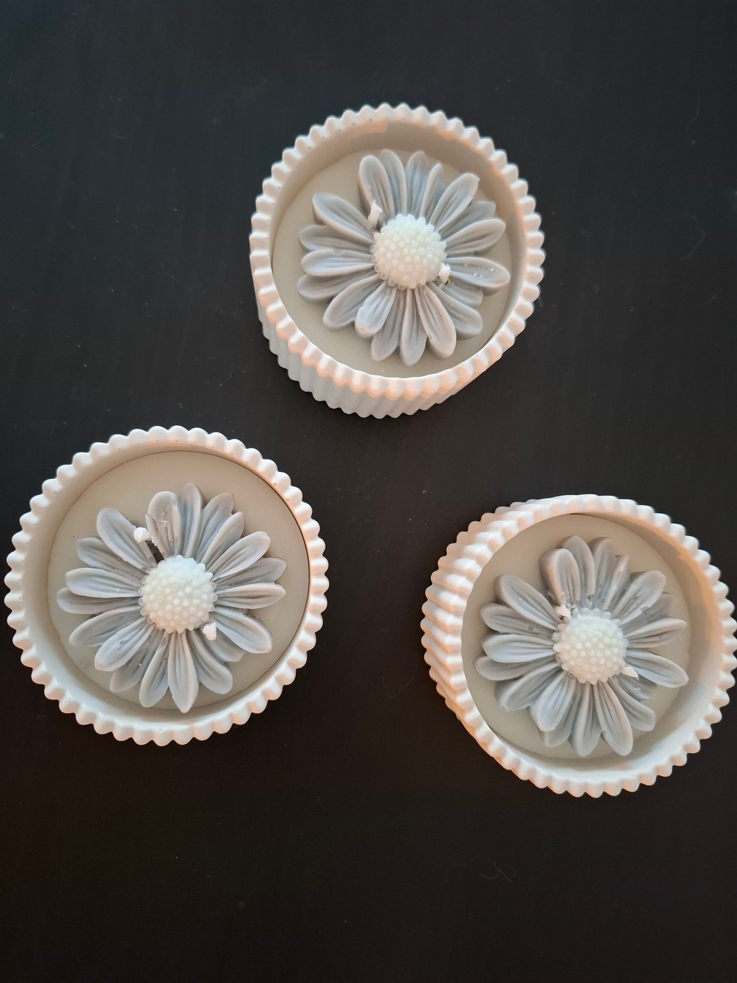 Daisy Grace-Silent Greek Bloom *Handmade Jesmonite Collection*