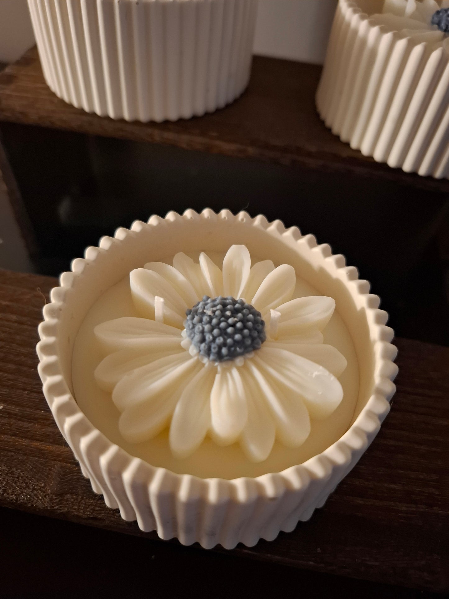 Daisy Grace-Silent Greek Bloom * Handmade Jesmonite Collection*